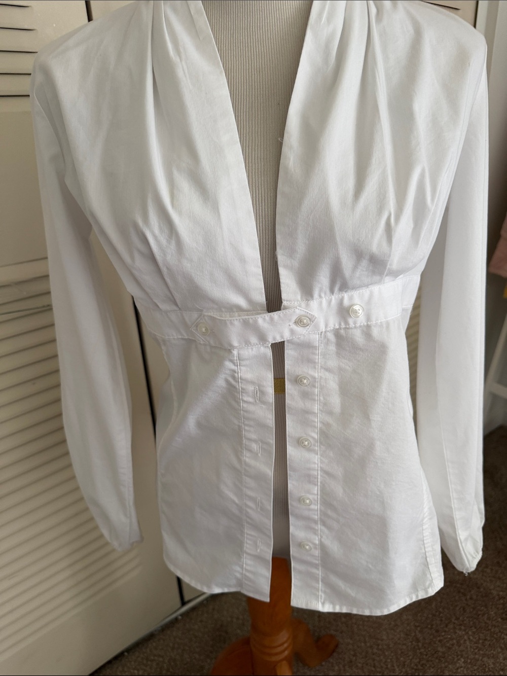 New York & Company White Button-Front Long Sleeve Shirt